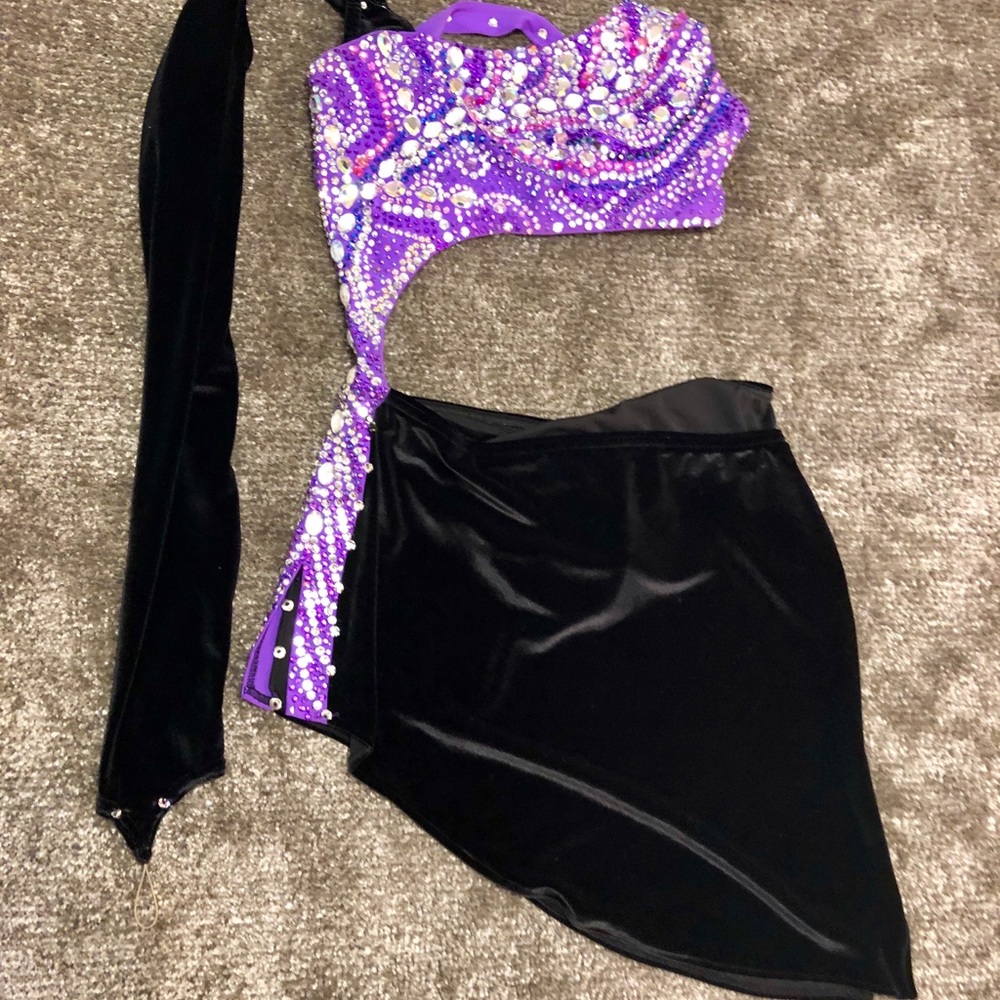 Performance costume purple velvet asymmetric